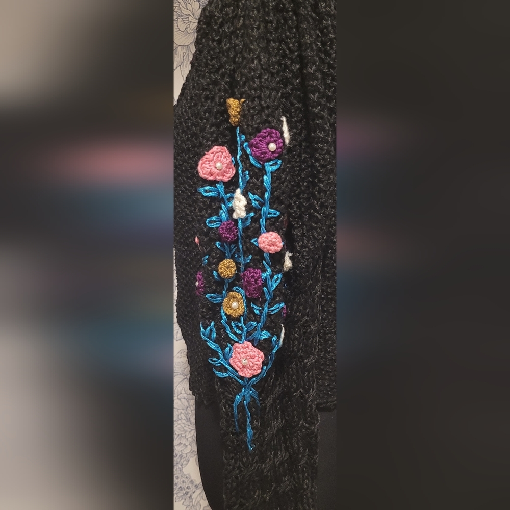 Handmade Cardigan - Picture 4 of 5